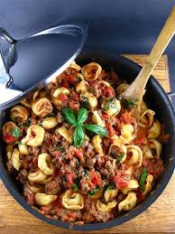 Easy Cheese Tortellini With Meat Sauce Tortellini Recipes Recipes Food