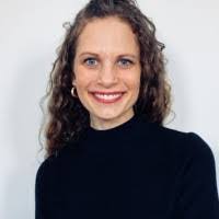 Meredith Schaefer's Instagram, Twitter & Facebook