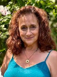 Welcoming New Artists