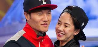 Spartace moments kim jong kook and song ji hyo~|running man thank you for watching and happy 10th year anniversary to. Kim Jong Kook Song Ji Hyo Forced To Leave Running Man