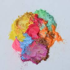 The powder gives a shimmery, metallic effect. Mica Powder Natural Myessentialalchemy