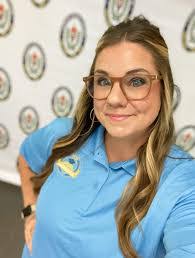 Kerri Helm's Instagram, Twitter & Facebook