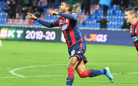 Junior messias, 30, from brazil âž¤ fc crotone, since 2018 âž¤ second striker âž¤ market value: Junior Che Fai Qui Messias Da Fattorino A Eroe Del Crotone