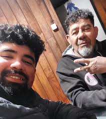 Con mi mentor .... Siempre juntos padre mio ❤️🥅🫡🇨🇱 "Cuantos titulos en  esta sola foto" ?