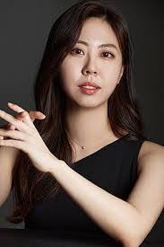 Eunji Park's Instagram, Twitter & Facebook