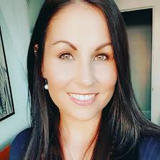 This little girl and her pugs are the cutest BFFs