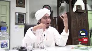 Apabila pakaian seseorang terkena air mani, maka disunnahkan bisa saja terjadi air madzi dan mani keluar dalam waktu yang berdekatan, misalnya ketika seseorang bangkit syahwatnya kemudian keluar madzi. Perbezaan Mani Mazi Wadi Rakan Pusat Islam Uitmpp
