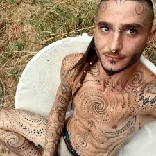 Gotta love thise geometry in nature! Not the best specimen but it's still  very cool.