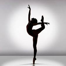 Contortionist katya doing backbending poses. I Think This Is Absolutely Gorgeous And Graceful I Wish I Had This Grace And Flexibility Amazing Dance Photography Dance Silhouette Dance Poses