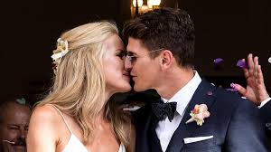 Standesamtliche Trauung In Munchen Mario Gomez Heiratet Freundin Carina Wanzung