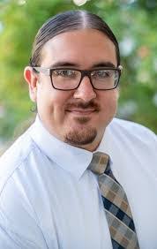 Andrew Kile's Instagram, Twitter & Facebook