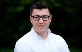 Frozen in time: how photographer Matt Mackey captured iconic try-scoring  image of tragic Nevin Spence