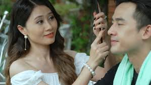 Biến cố quá khứ đầy mất mát đã hung đúc thành nỗi oán hận cùng quyết tâm thay đổi số phận của chàng trai ấy. LÆ°Æ¡ng Tháº¿ Thanh Nha Giau Co NhÆ°ng Thiáº¿u Tiáº¿ng CÆ°á»i Trong Canh Báº¡c Tinh Yeu Tháº¿ Giá»›i Giáº£i Tri