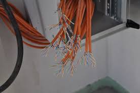 Netzwerk Im Haus Richtig Einrichten Tipps Und Tricks Bei Der Netzwerkverkabelung My Digital Home Netzwerk Verkabelung Verkabelung Netzwerkkabel