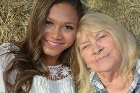 Scarlett Johansson discovers her '60s doppelganger, and they're meeting for  'drinks'