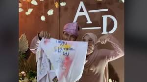 Caption biasanya digunakan untuk memberikan penekanan suatu content artikel, laporan, essay dan lainnya. Pernah Janji Melamar Saat Sma Viral Momen Pria Tepati Janji Bikin Haru