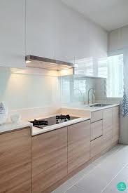 Cocinas Pequenas Modernas 16 Curso De Organizacion De Hogar Aprenda A Ser Organiza Cocina Blanca Y Madera Cocina Minimalista Diseno De Interiores De Cocina