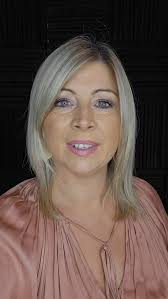 🚫 Let’s Stop Apologizing for Our Existence 🚫, Today, I noticed something  I just can’t ignore., Every person I encountered — whether it was a man or  a woman, in business or just passing by