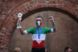 Per il terzo anno consecutivo l'italia è campione d'europa e stavolta con un velocista, giacomo nizzolo. Video Giacomo Nizzolo Campione D Europa Volata Da Brividi Demare Battuto Con Il Colpo Di Reni Oa Sport