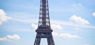 The american university of paris (aup) is a private, independent, and accredited liberal arts university in paris, france.founded in 1962, the university is one of the oldest american institutions of higher education in europe, and the first to be established in france. Ù…ÙˆØ¶ÙˆØ¹ Ø¹Ù† Ø¨Ø§Ø±ÙŠØ³ Ù…ÙˆØ¶ÙˆØ¹