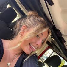 Ashley Jankowski (@Jankowsk1Ashley)