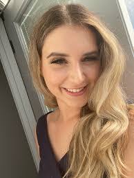 Natalie Merrick's Instagram, Twitter & Facebook