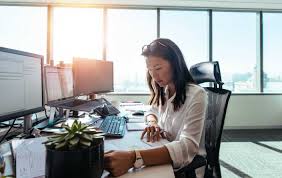 Demonstrated experience in analyzing and prioritizing complex and emerging compliance issues. Office Manager Job Description Hr Insider