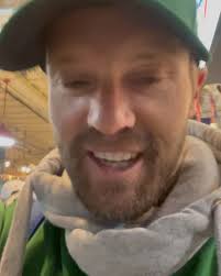 48 Hours in Philly, Part 2 (Parade Day), Early morning run to the best  place in Philly @rdgterminalmkt., 9am cheesesteak from @unclegussteaks,  delicious ube and mango ice cream from @tambayanphilly ...