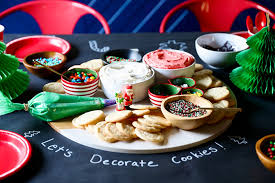 Line the cookie with the room temperature frosting that's in the piping bag. Christmas Cookie Decorating Board No 2 Pencil