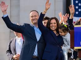 Douglas emhoff is an american attorney from california. La Comedia Romantica De Kamala Harris Y Su Marido El Abogado Divorciado Al Que Conocio En Una Cita A Ciegas