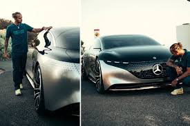 Official site of british formula 1 racing car driver lewis hamilton. Lewis Hamilton Shows Off New 80k Eqs Fully Electric Mercedes Which Goes 0 60mph In 4 5 Secs And Has Holographic Lights