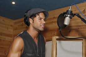 He was a member of the portuguese boy band, d'zrt. Angelico Vieira Novos Pormenores Sobre O Tragico Acidente De 2011