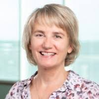 Heather Folmer's Instagram, Twitter & Facebook