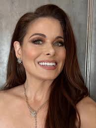 Debra Messing