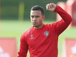 The lyon forward has confirmed on social media that he is dealing with contract negotiations by himself. Memphis Depay Hairstyles Celebrity Haircuts