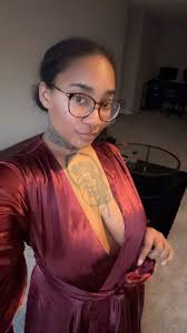 💋❤️𝙃𝙚𝙡𝙡𝙤 💕 𝙄 𝙖𝙢 𝙖 𝙬𝙞𝙙𝙤𝙬, 𝙄 𝙖𝙢 𝙣𝙚𝙬 𝙝𝙚𝙧𝙚. 𝙂𝙞𝙫𝙚  𝙢𝙚 𝙖 𝙡𝙞𝙩𝙩𝙡𝙚 𝙝𝙚𝙡𝙡𝙤 𝙝𝙚𝙡𝙡𝙤 𝙖 𝙡𝙞𝙩𝙩𝙡𝙚 𝙬𝙞𝙩𝙝𝙤𝙪𝙩  𝙛𝙧𝙚𝙨𝙝𝙣𝙚𝙨𝙨. 𝘽𝙪𝙩 𝙖 𝙡𝙞𝙩𝙩𝙡𝙚 𝙝𝙚𝙡𝙡𝙤 𝙩𝙝𝙖𝙩 𝙢𝙚𝙖𝙣𝙨  𝙖 𝙡𝙤𝙩 𝙩𝙤 𝙢𝙚. 𝘼𝙣𝙙 𝙖