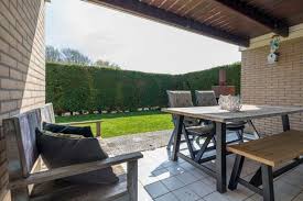 Schones Ferienhaus Mit Strandkabine 2 Badezimmer Nahe Strand Ort Bongerd 80 In Renesse Bongerd 80 Niederlan Ferienhaus Outdoor Dekorationen Terassenideen