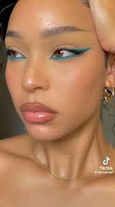 Sasha Perrin (sashaperrin94)