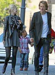 Rosamund mary elizabeth pike on january 28. Bond Girl Rosamund Pike Gives Birth To Baby Boy Daily Mail Online