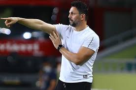 Erol bulut'un fenerbahçe'ye gitmesinin ardından teknik direktör arayışlarına devam eden aytemiz alanyaspor, erol bulut'tan boşalan teknik direktörlük görevi için çağdaş atan ile anlaşmaya vardı. Erol Bulut Alanyaspor A Veda Etti Ntvspor Net