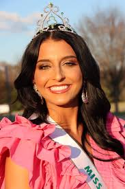 This year's Miss Emerald City Pageant was filled with our Laurens County  School District beauties! They represented well in every category!!  Congratulations to all of the participants and especially…our beautiful  queens! Look