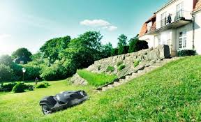 Maybe you would like to learn more about one of these? Robots Tondeuses Guide D Achat 2021 Comment Choisir Sa Tondeuse Automatique De Gazon Autonome Avec Ou Sans Cable Perimetrique Guidage Gps