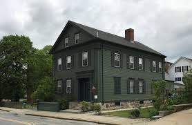 Lizzie Borden House — GIRLVETICA