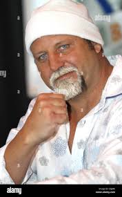 Francois Botha Final press conference for The Legends Return fight between  heavyweights Evander Holyfield and Francois Botha to Stock Photo