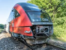 We are staying in salzburg and were planning to get an einfach raus ticket for the trains (although. Zug Prallt Gegen Pkw Im Bezirk Neunkirchen Zwei Tote Salzburg24