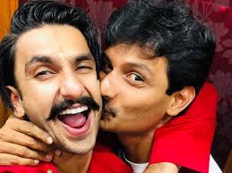 Sharing a black and white photo of yashpal sharma. Jiiva Shares Unseen Throwback Photos With Ranveer Singh From The Sets Of 83 Take A Look Pinkvilla