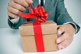 Best secured starter card for those starting out; 168 Unique Corporate Gift Ideas Guaranteed To Wow In 2021