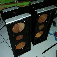 Sesuai janji saya kemarin kepada salah satu teman pecinta sound, yaitu memberikan skema box planar 12 inch untuk ukuran sub miniatur sound system.kini tela. Cara Membuat Box Sound Gantung Miniatur