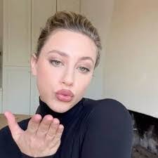 Kristina Fortney's Instagram, Twitter & Facebook