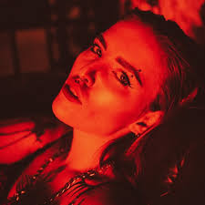 Daisy Miles (@freakyface_) • Instagram photos and videos